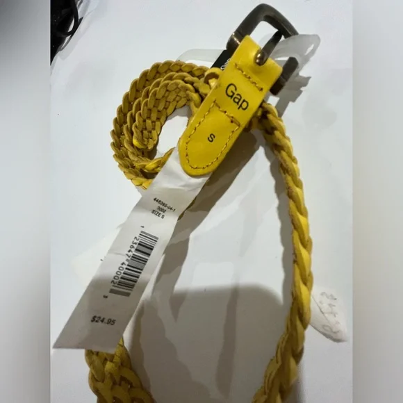 NWT gap braided, leather yellow belt size S - Picture 2 of 2